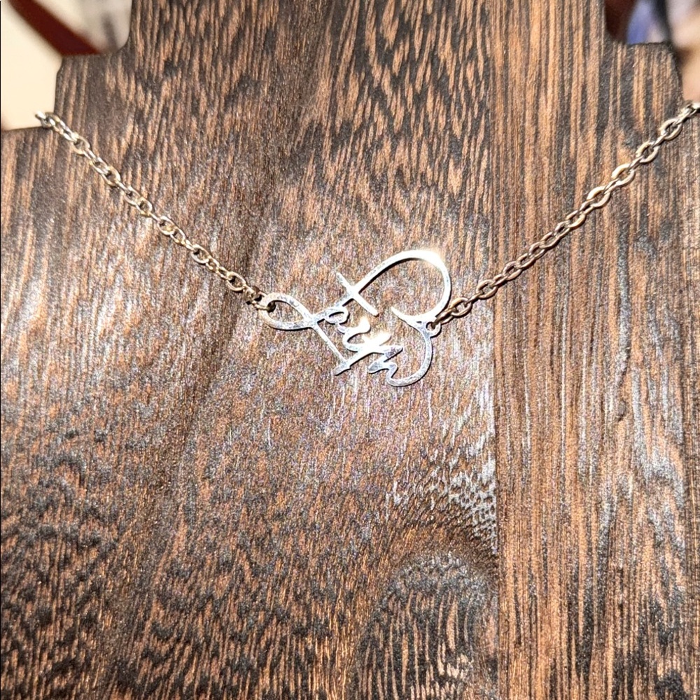 “Faith” Bracelet - Picture 2 of 4